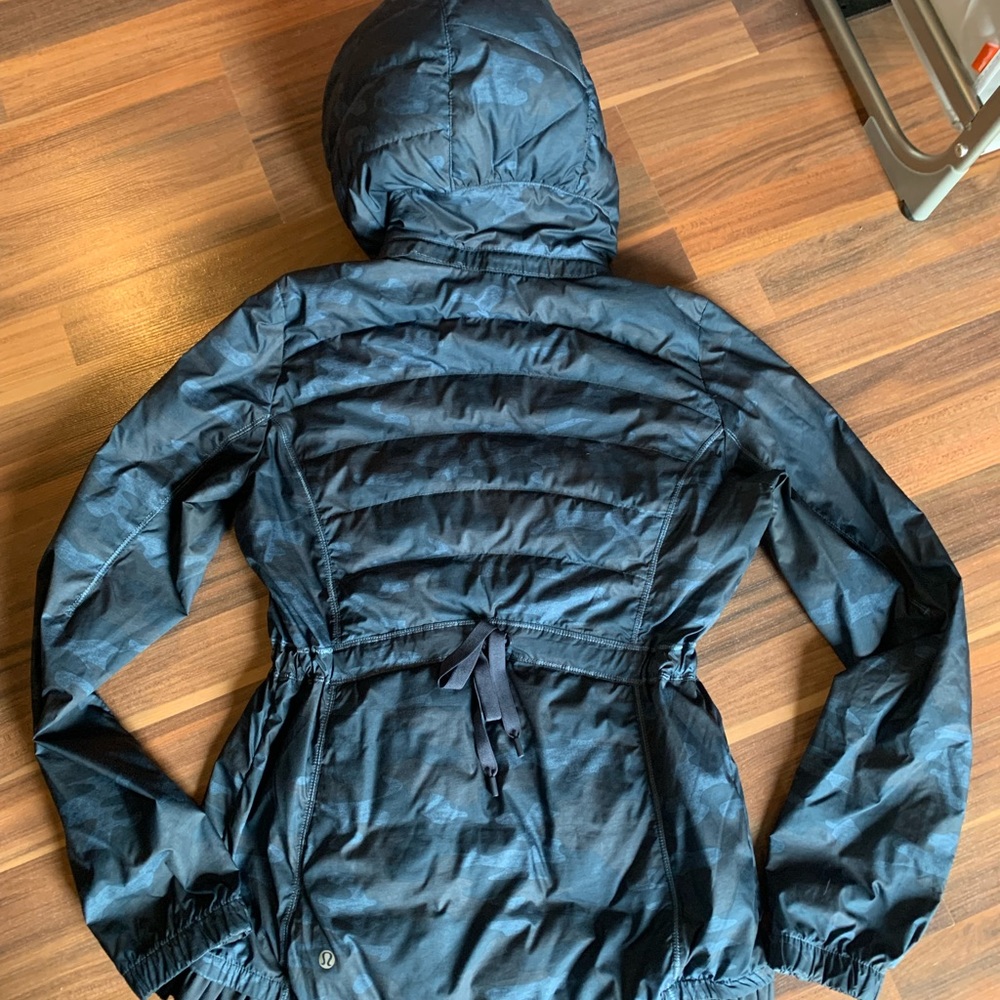 Beautiful size 8 black camo jacket with rose gold zipper
